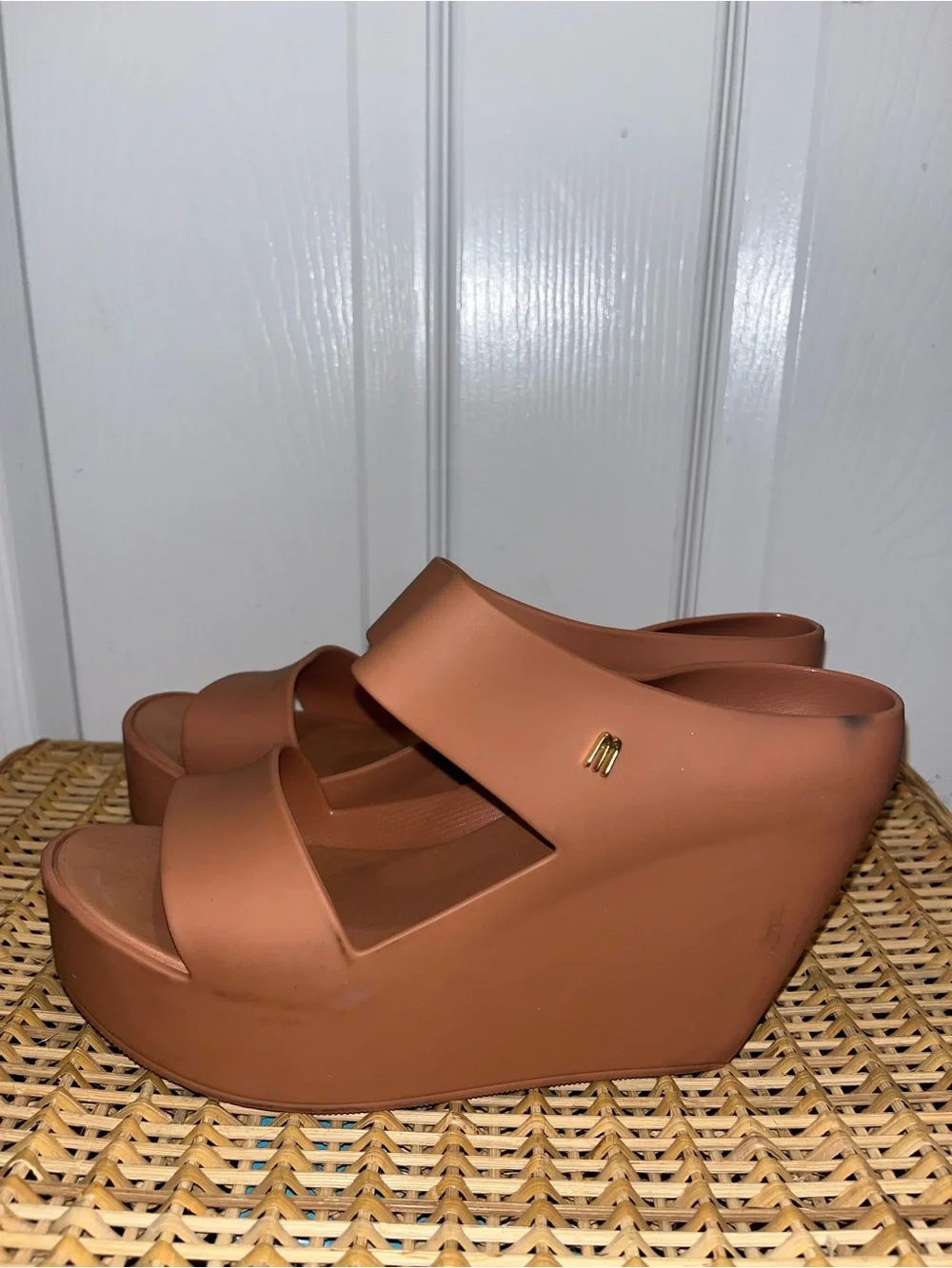 MELISSA Creative wedge